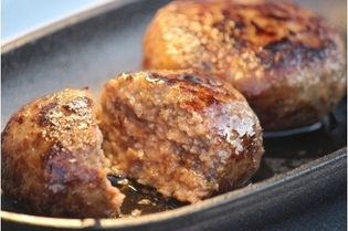 あかうしハンバーグ