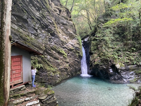 三樽権現の滝(みたるごんげんのたき)1